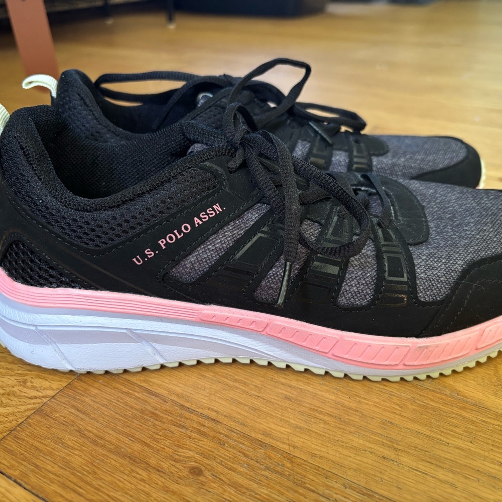 U.S. Polo Assn. Women's Black and Pink Sneakers